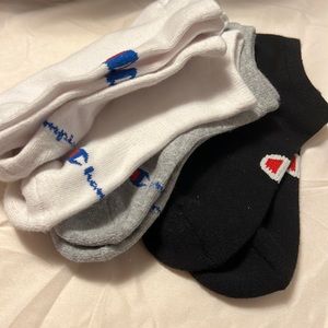 3 pairs left of champion socks🎁JUSTREDUCED